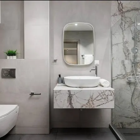 Lejlighed Ladadika Urban Two Bedroom